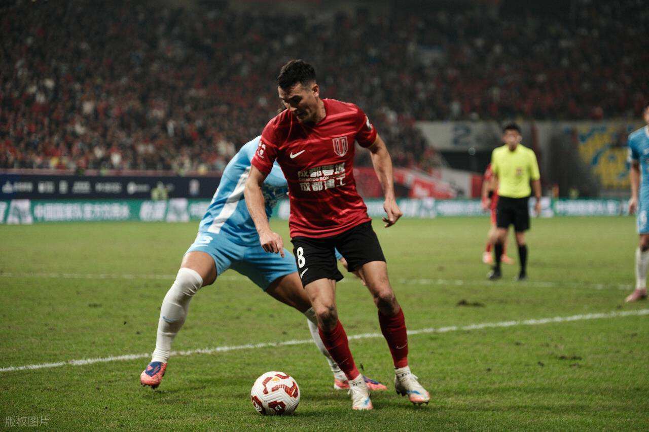 开云APP-正式入城！周定洋告别成都蓉城加盟深圳新鹏城，新东家想换个活法