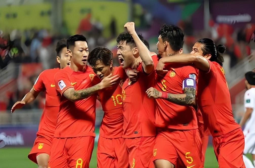 开云APP-喜讯！朱鹏宇仅用一场热身赛就征服邵佳一，直接为国足进球爆发